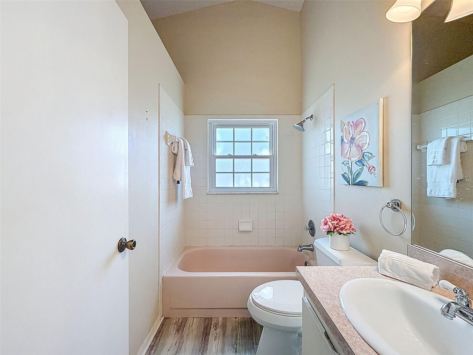 Listing photo id 43 for 9434 Holnwon Court