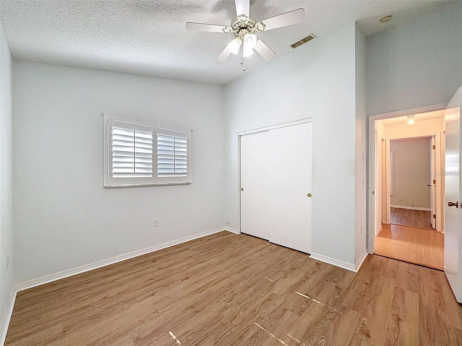 Listing photo id 45 for 9434 Holnwon Court