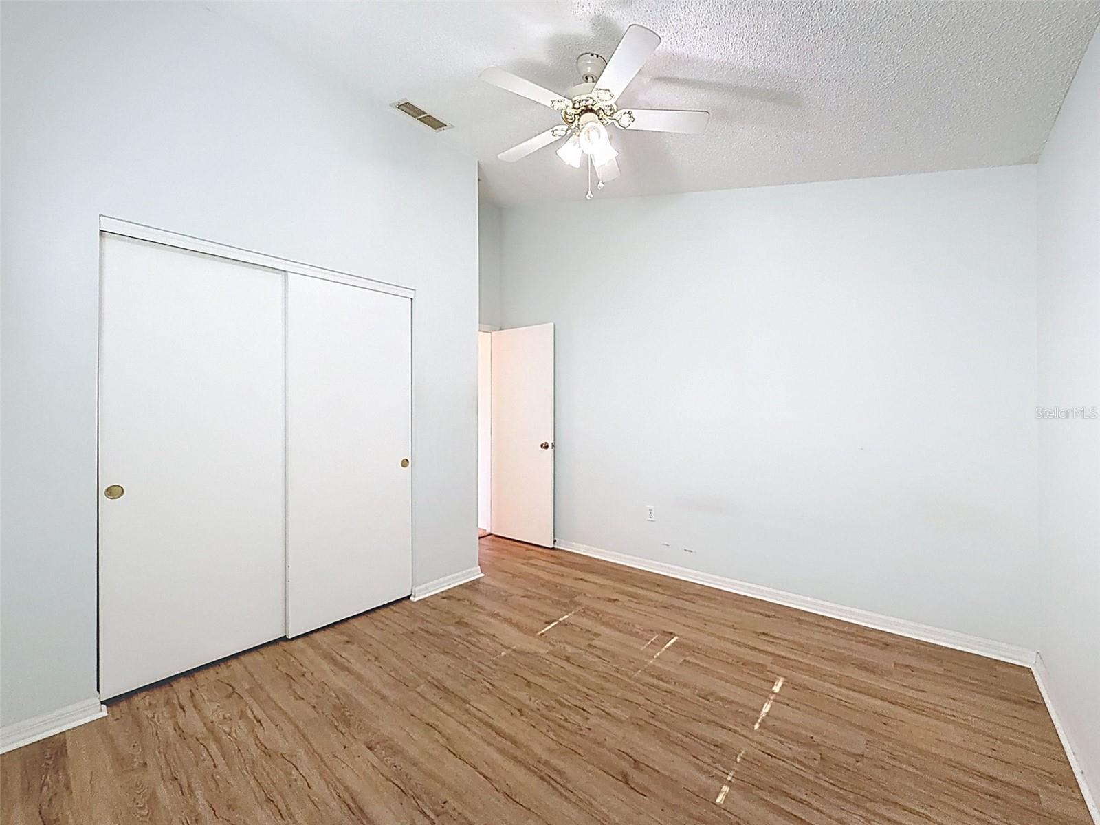 Listing photo id 46 for 9434 Holnwon Court