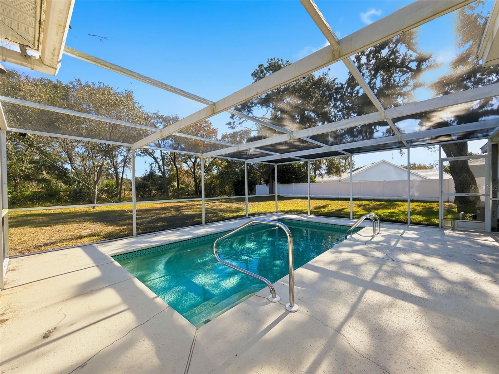 Listing photo id 49 for 9434 Holnwon Court