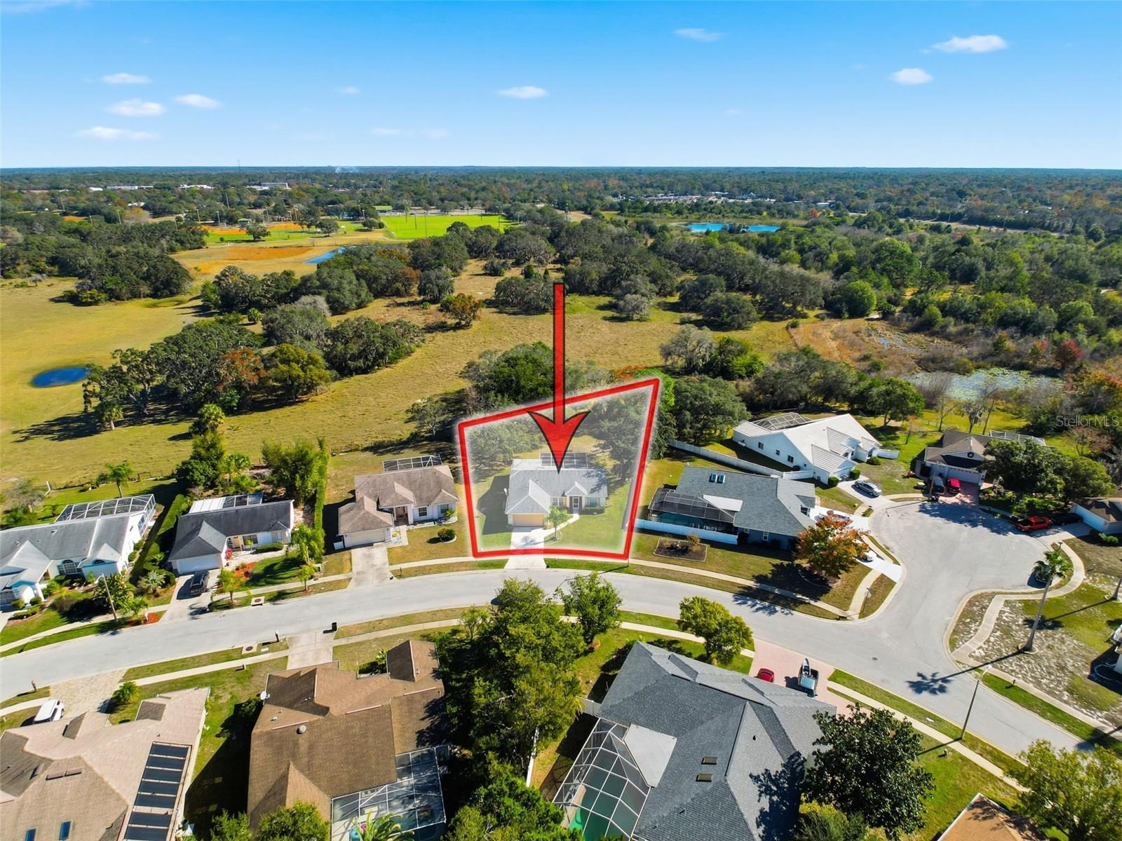 Listing photo id 64 for 9434 Holnwon Court