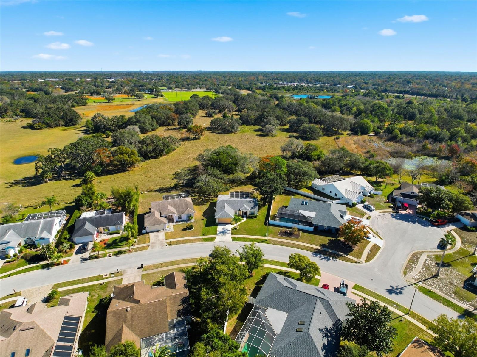 Listing photo id 65 for 9434 Holnwon Court