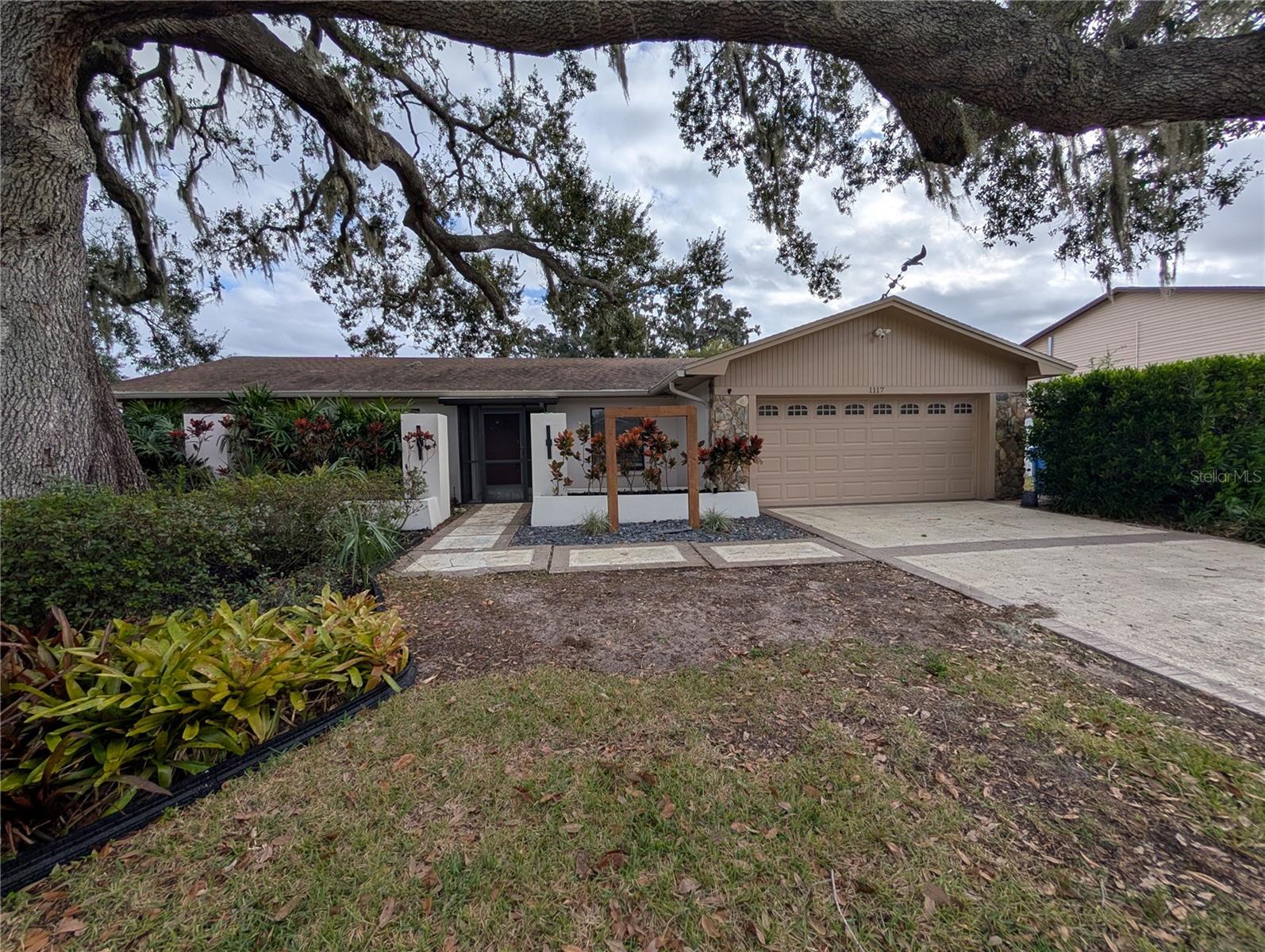 Details for 1117 Lakemont Drive, VALRICO, FL 33594