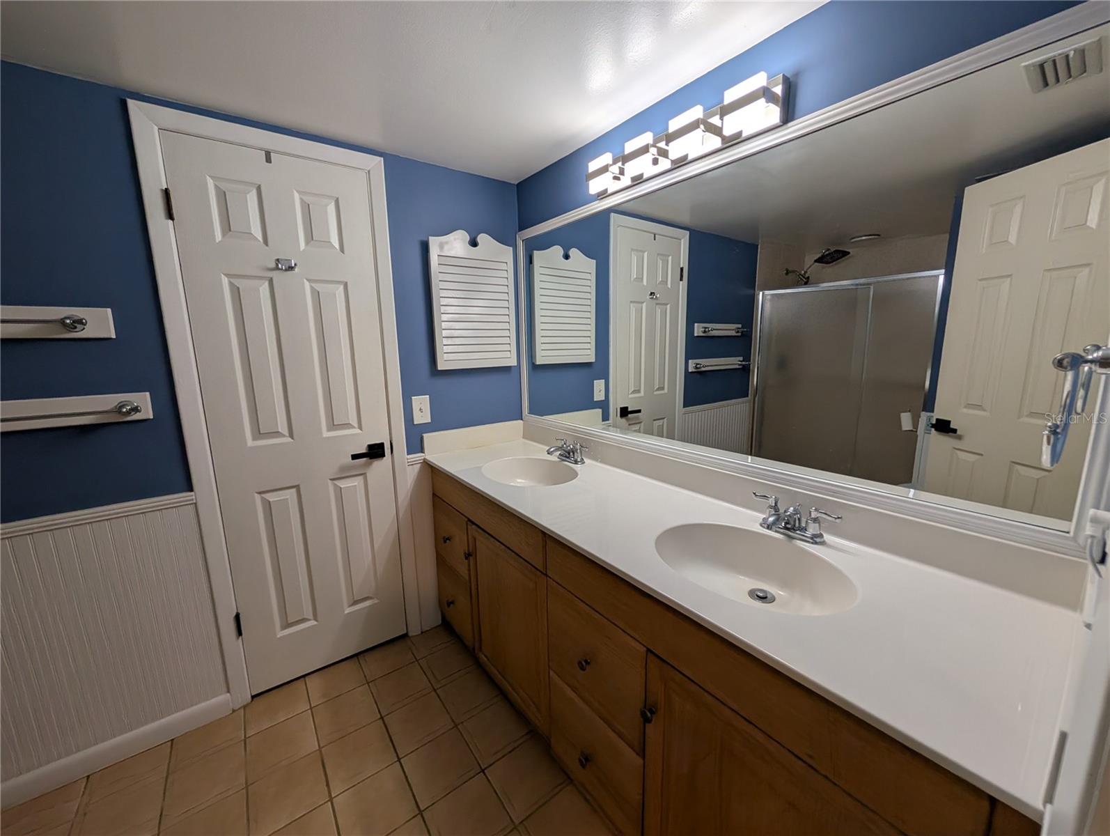 Image 18 of 36 For 1117 Lakemont Drive