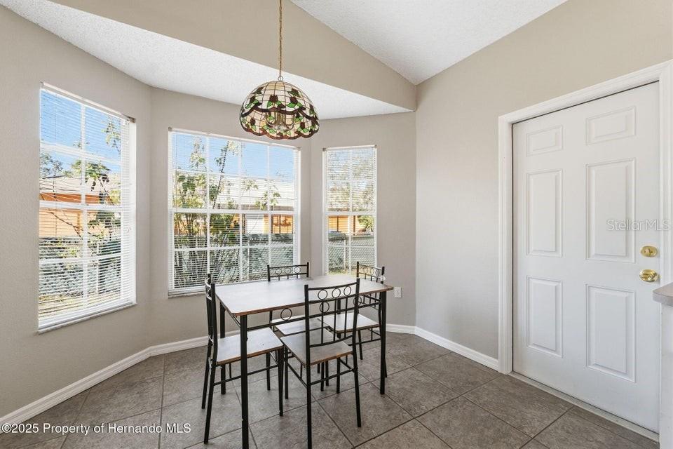 Image 20 of 34 For 10290 Adler Street