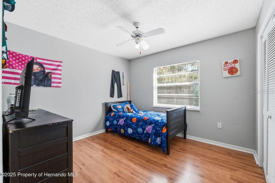 Image 23 of 34 For 10290 Adler Street