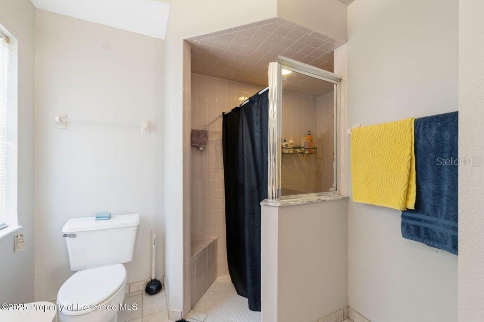 Image 28 of 34 For 10290 Adler Street