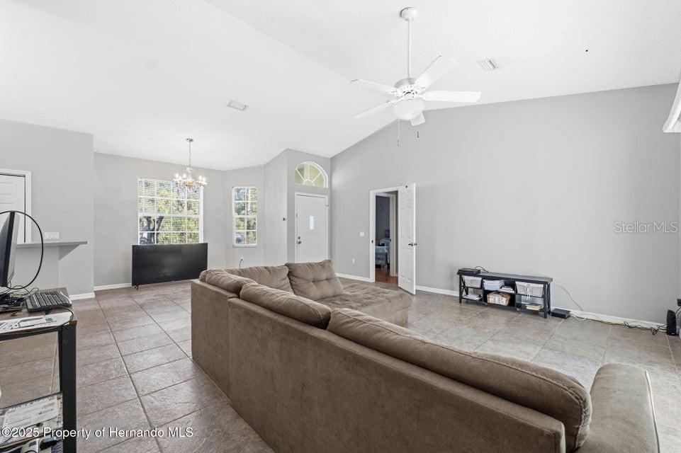 Image 7 of 34 For 10290 Adler Street