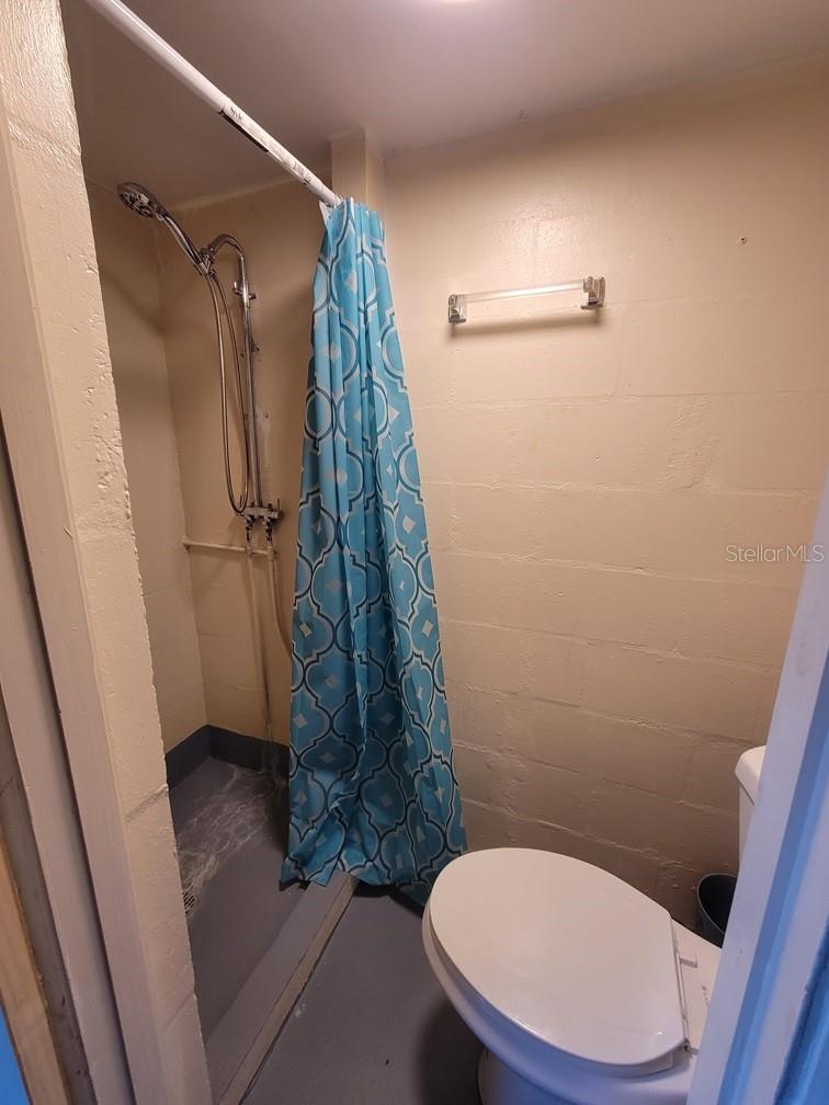 Image 18 of 20 For 4827 Aegean Avenue