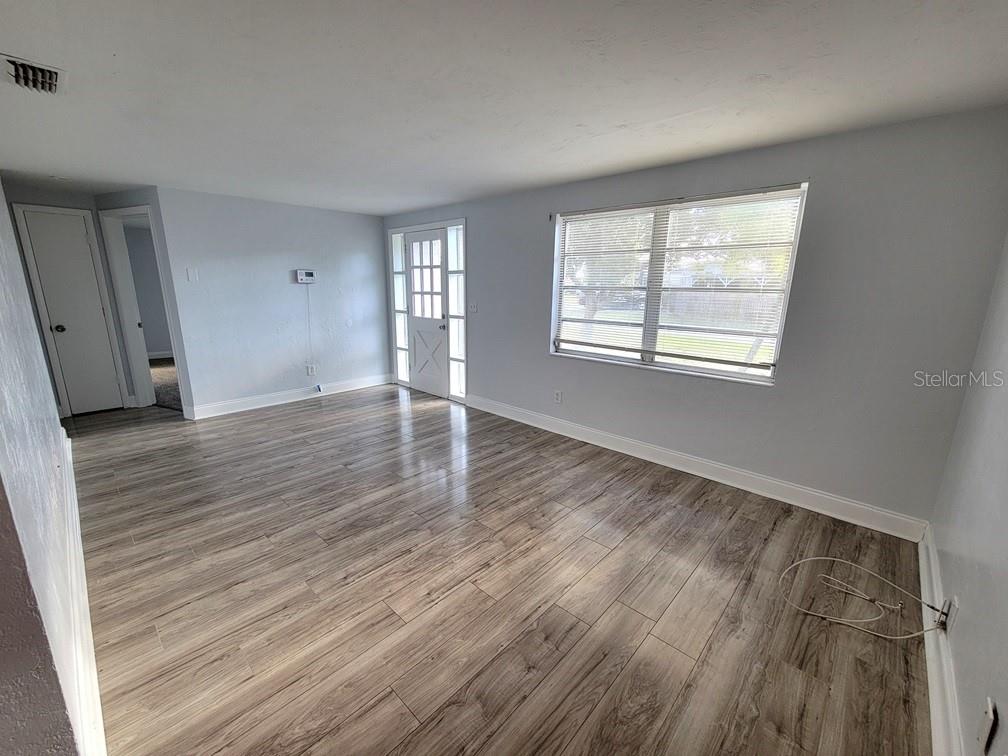 Image 4 of 20 For 4827 Aegean Avenue