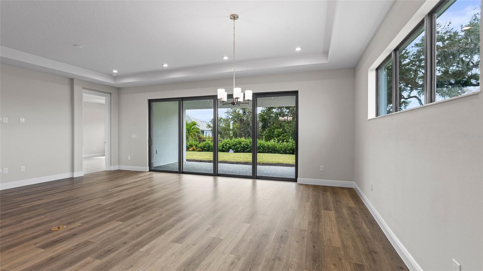 Image 19 of 29 For 14359 Hammock Oak Street