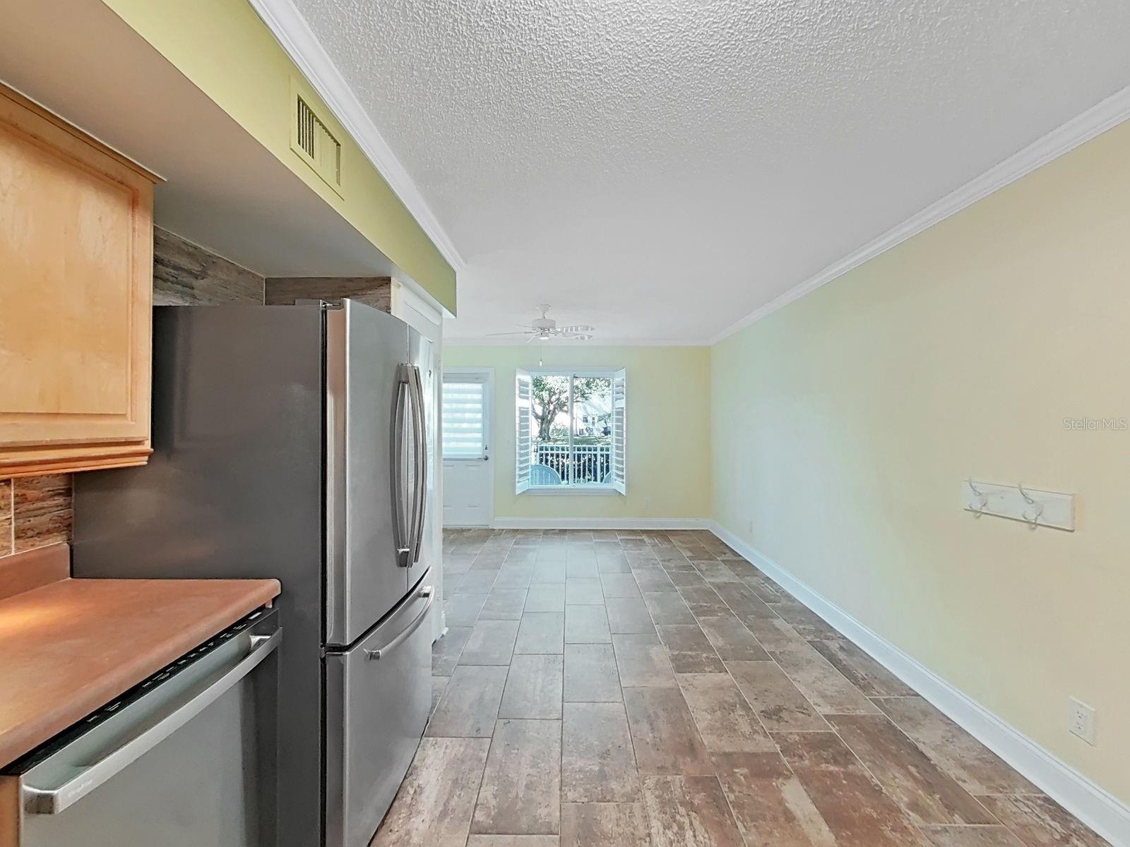 Image 19 of 79 For 2226 Switzerland Way 4