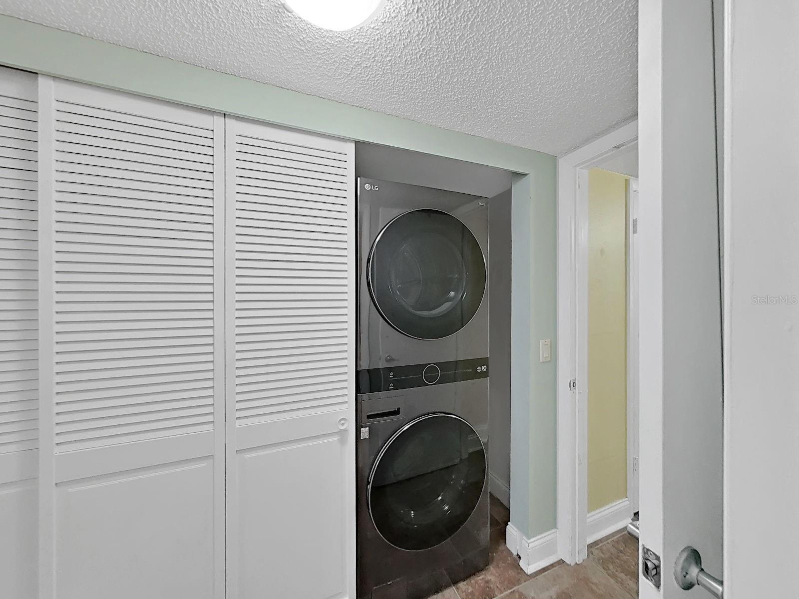 Image 29 of 79 For 2226 Switzerland Way 4