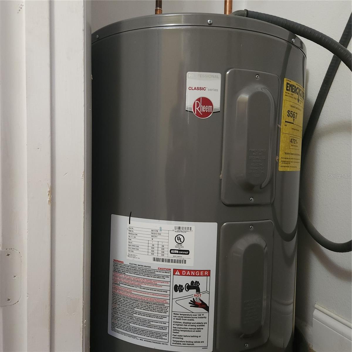 Image 43 of 79 For 2226 Switzerland Way 4