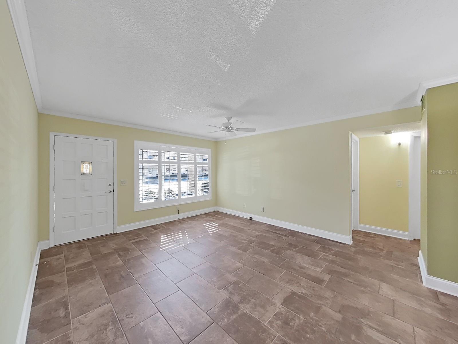 Image 8 of 79 For 2226 Switzerland Way 4