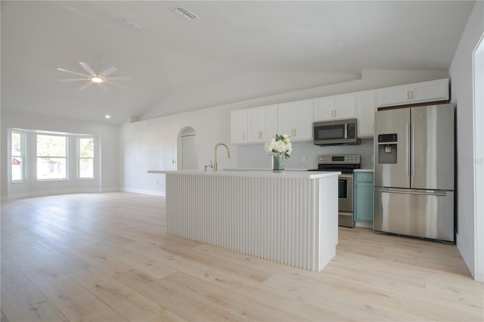 Image 8 of 25 For 10224 Bannister Street