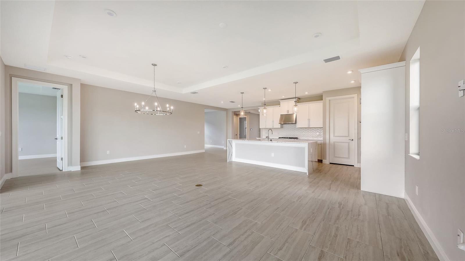 Image 11 of 43 For 14517 Coastal Woodland Lane