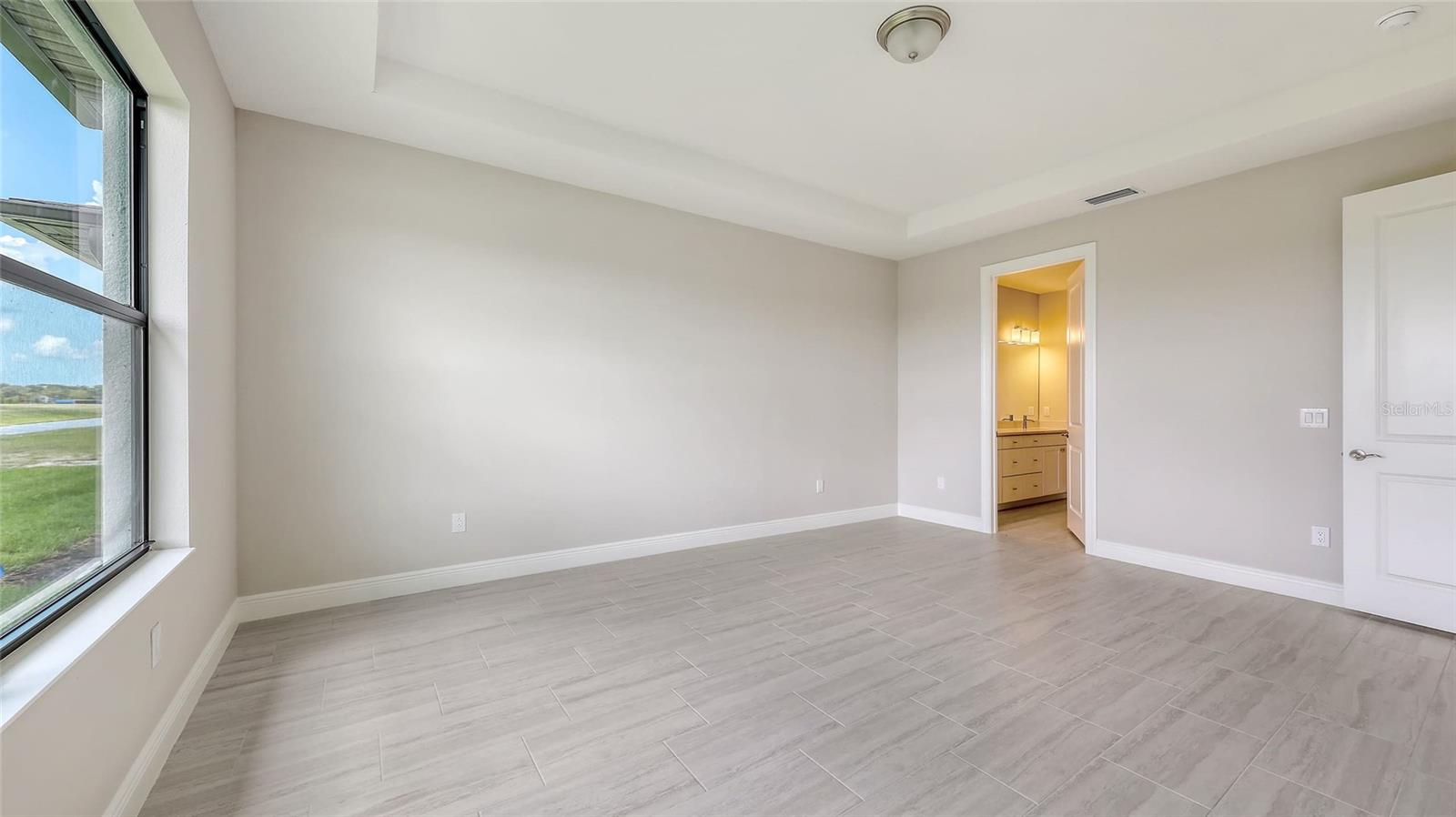 Image 21 of 43 For 14517 Coastal Woodland Lane