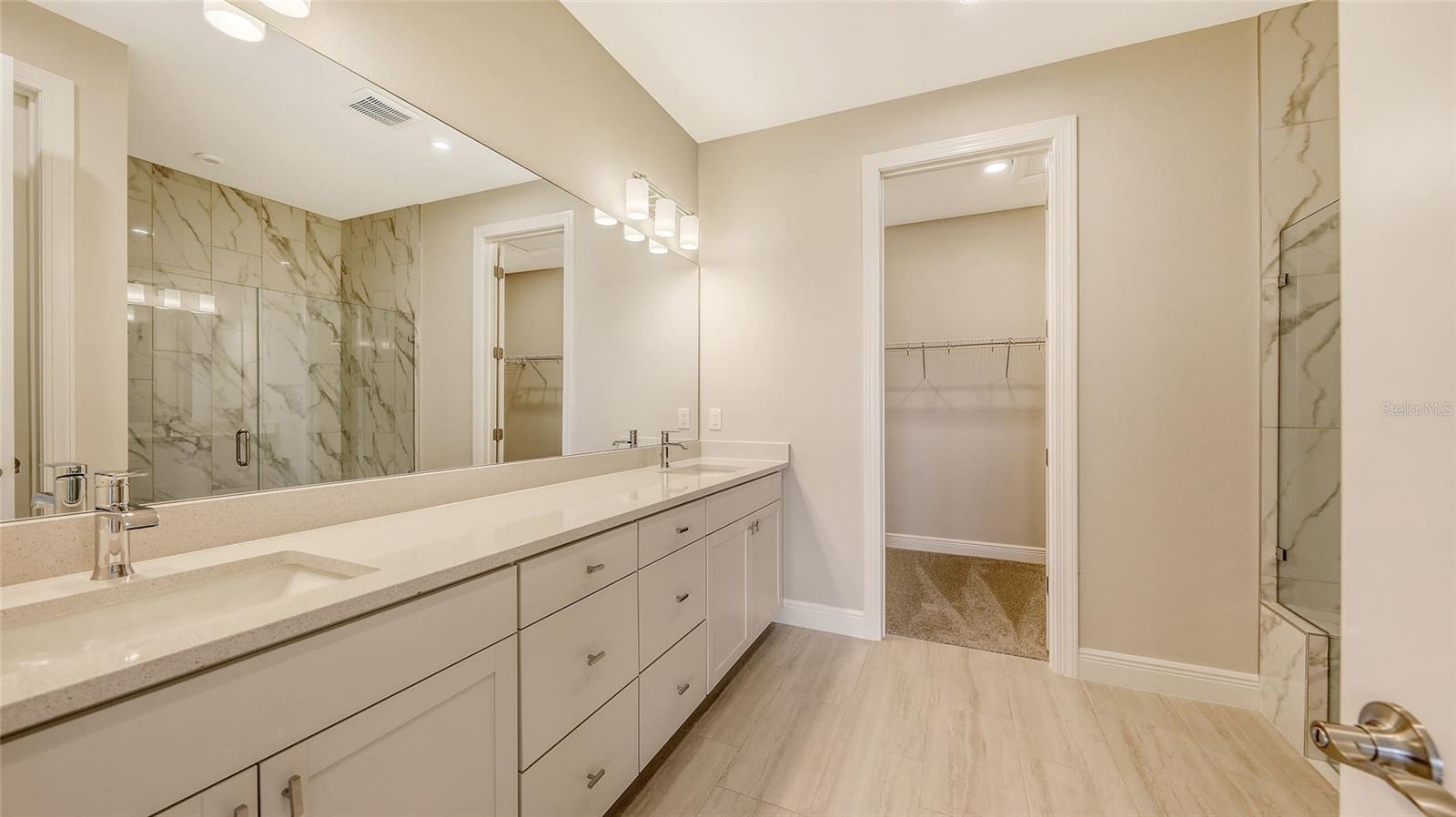 Image 25 of 43 For 14517 Coastal Woodland Lane