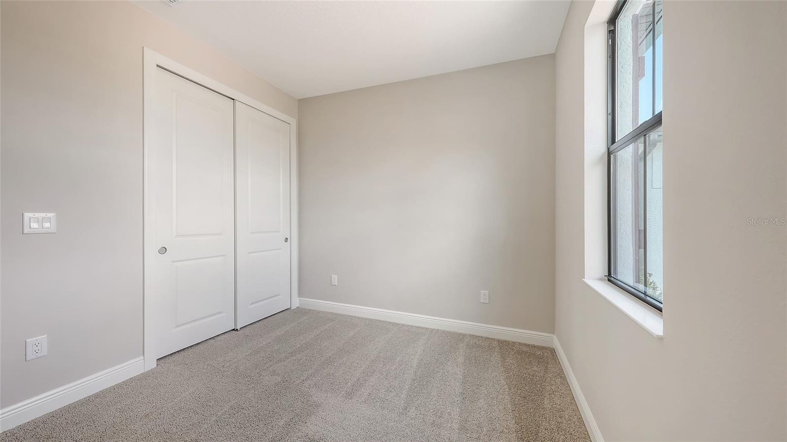 Image 33 of 43 For 14517 Coastal Woodland Lane