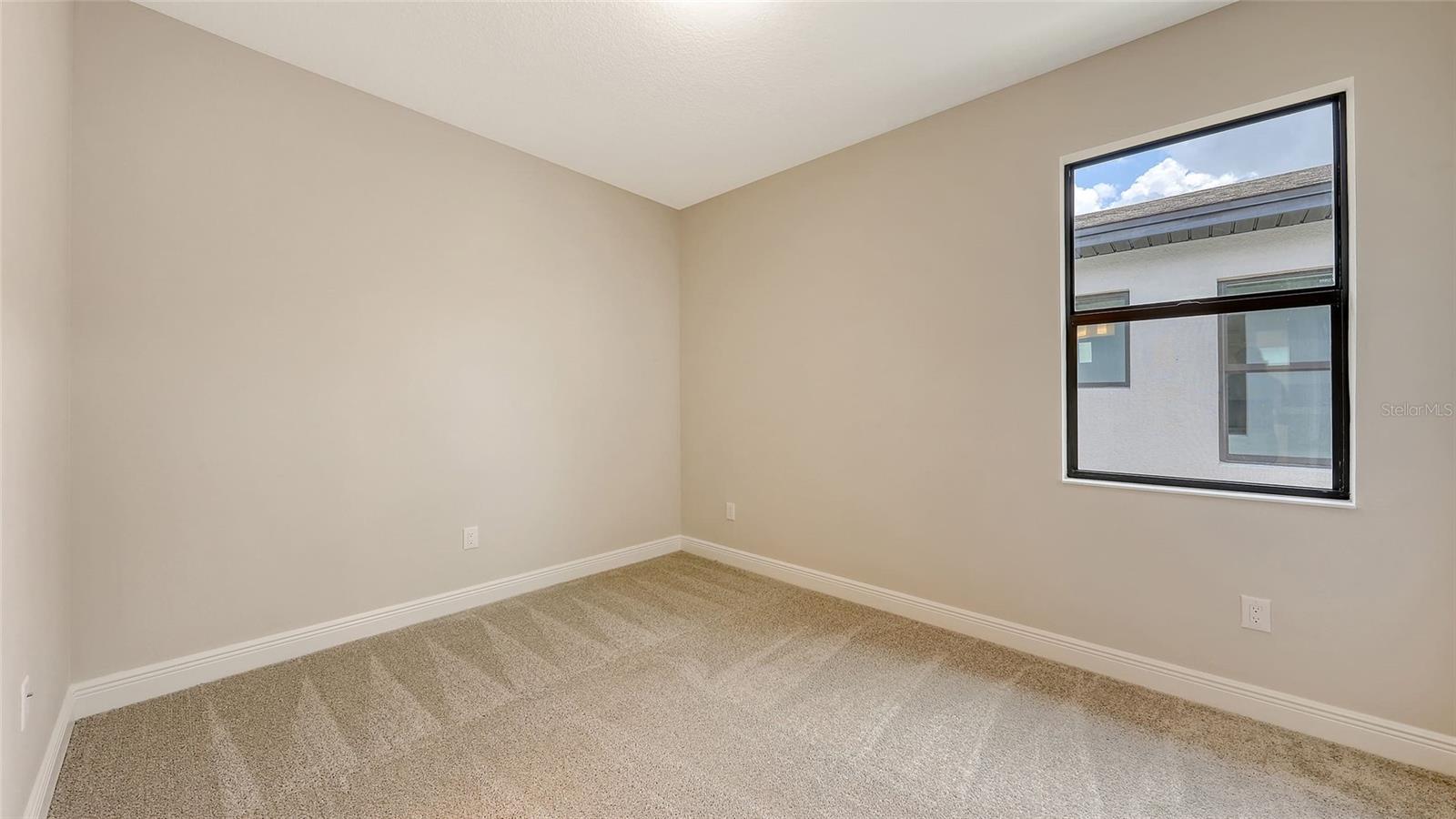 Image 36 of 43 For 14517 Coastal Woodland Lane