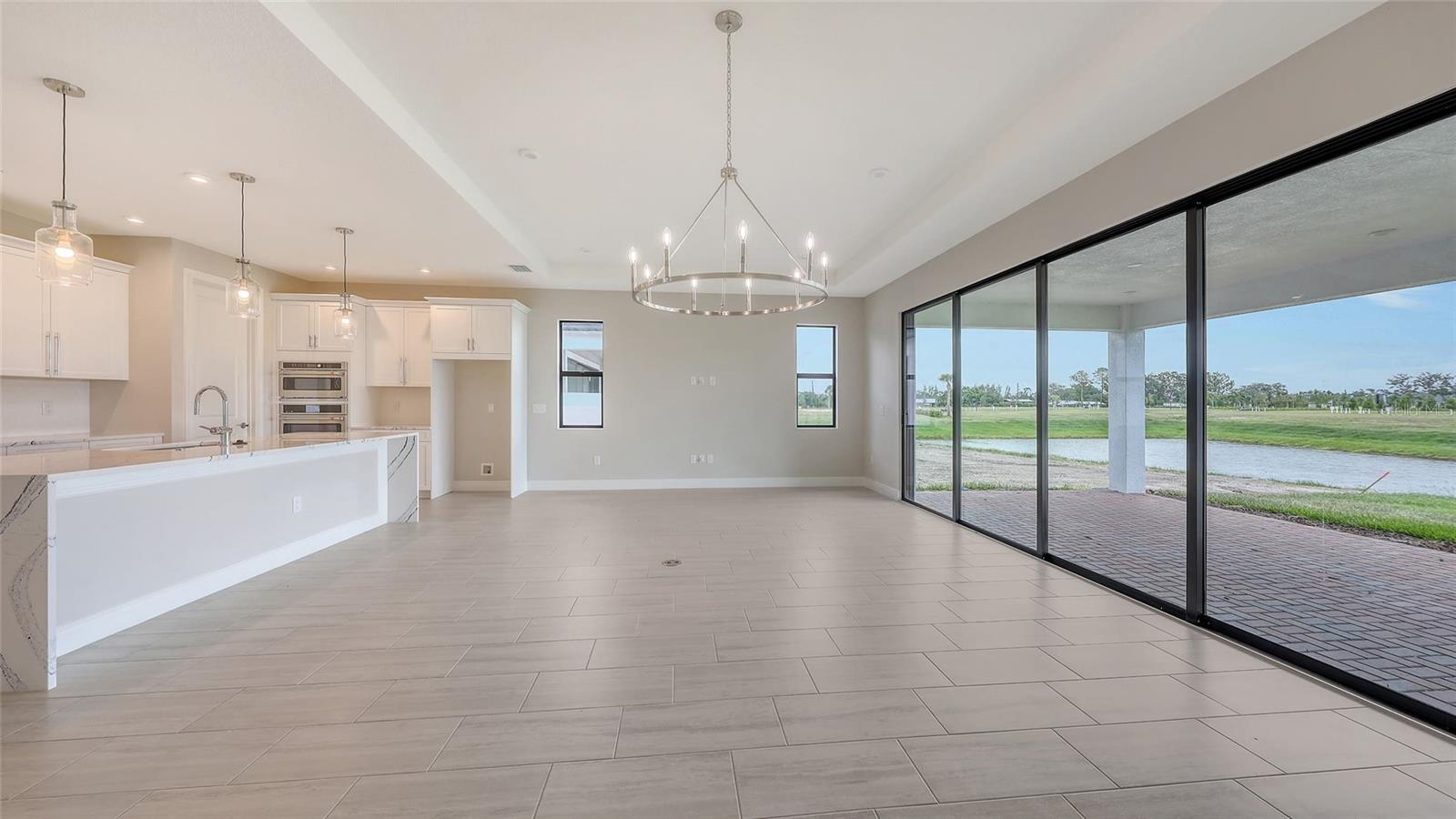 Image 6 of 43 For 14517 Coastal Woodland Lane