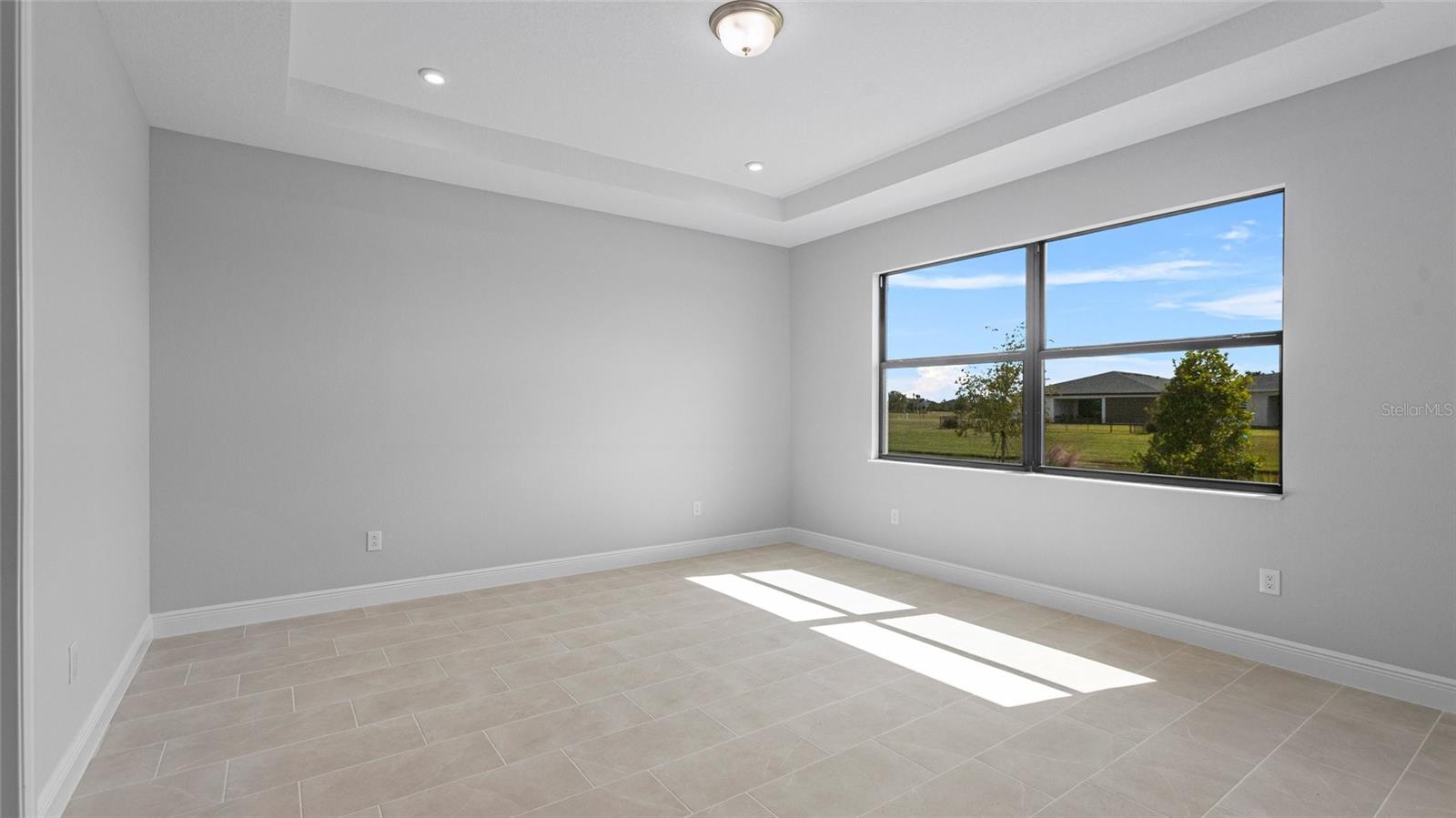 Image 11 of 35 For 14443 Coastal Woodland Lane