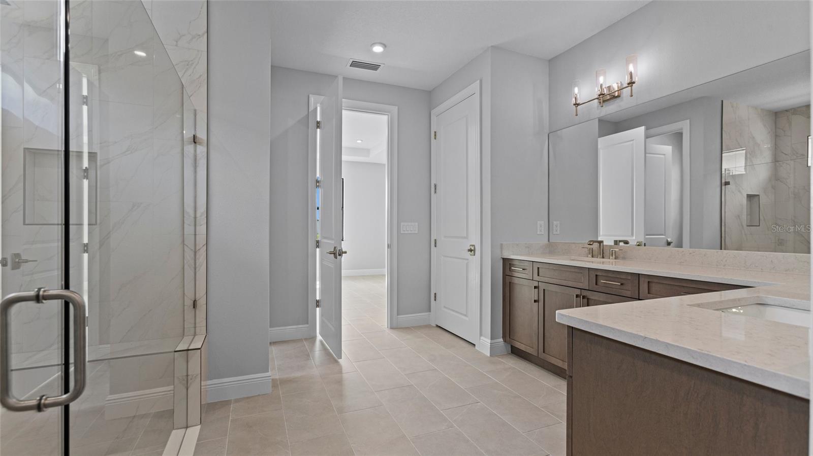 Image 14 of 35 For 14443 Coastal Woodland Lane