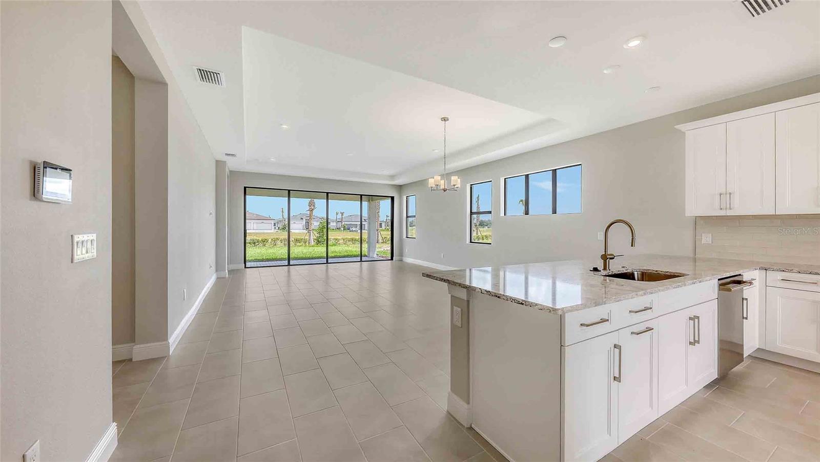 Image 12 of 36 For 14370 Hammock Oak Street