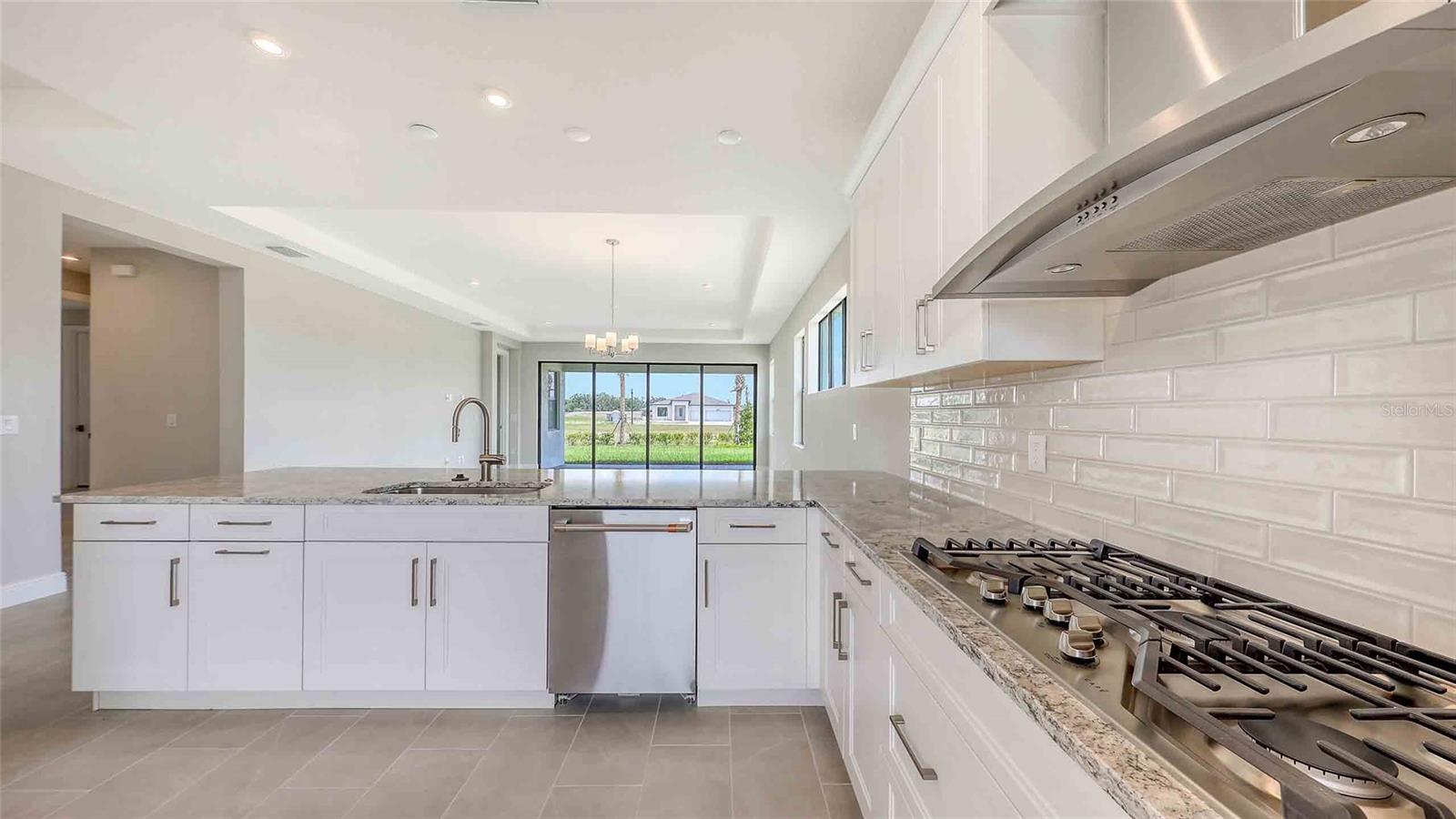 Image 14 of 36 For 14370 Hammock Oak Street