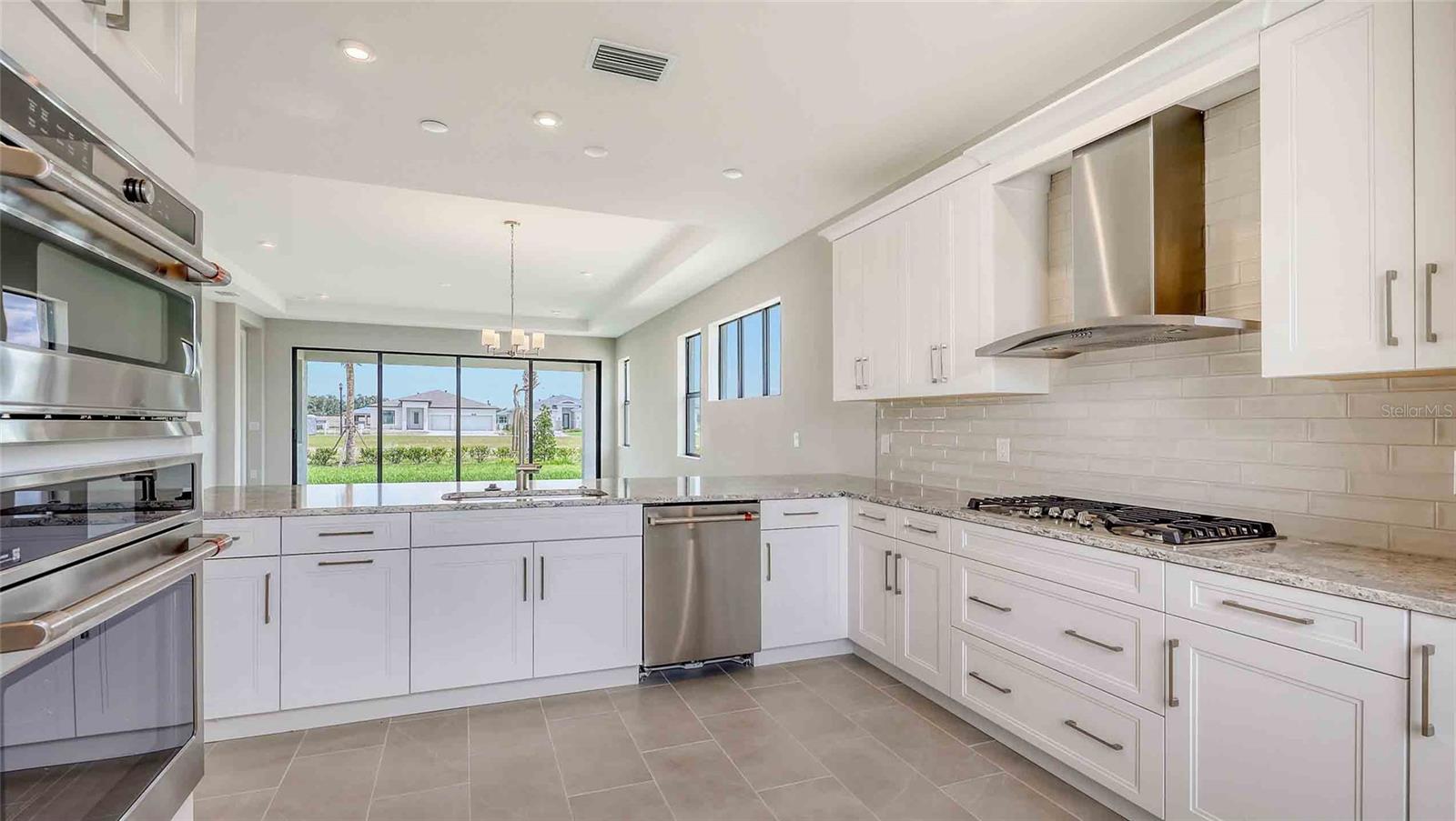 Image 15 of 36 For 14370 Hammock Oak Street