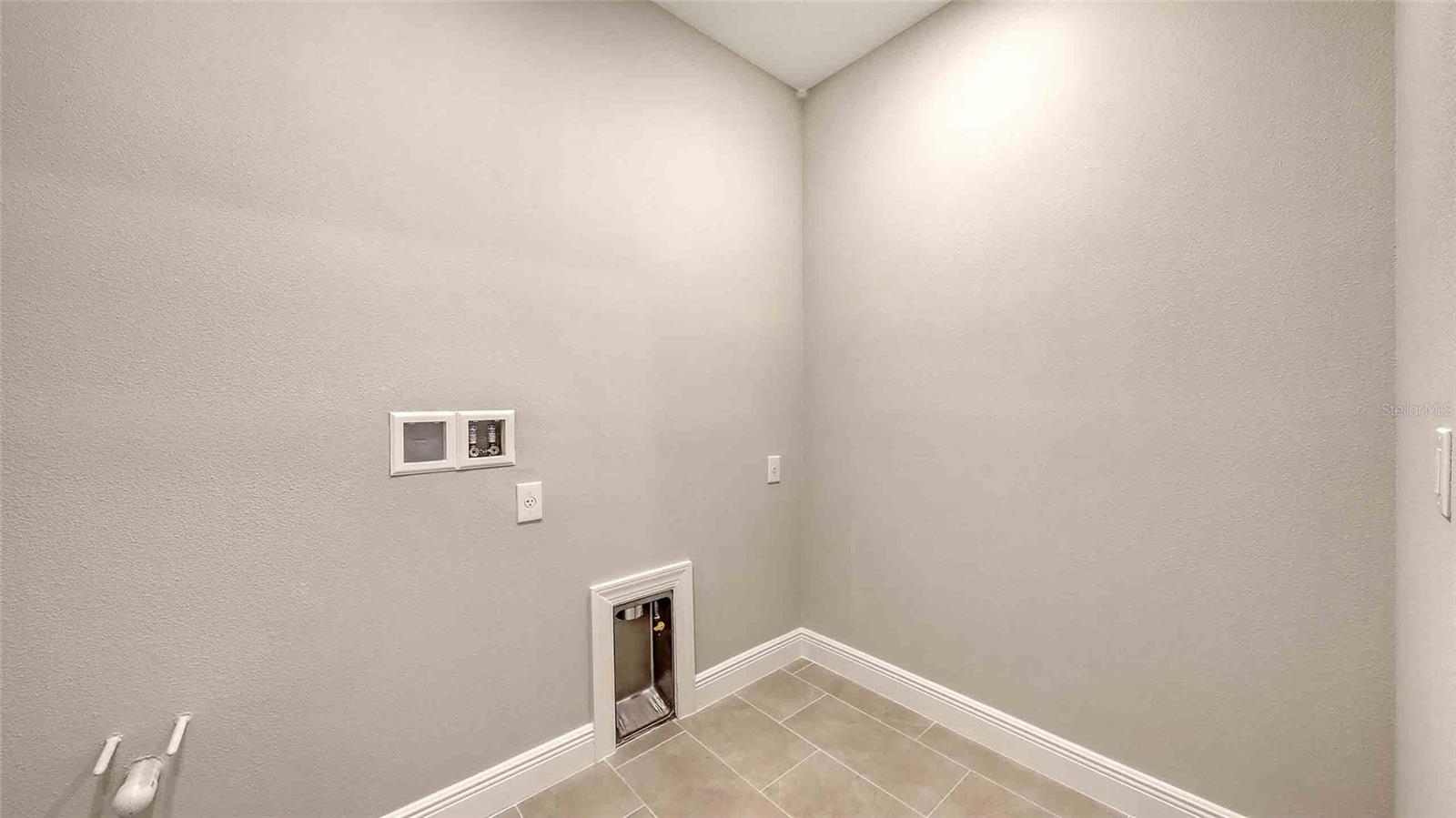 Image 29 of 36 For 14370 Hammock Oak Street