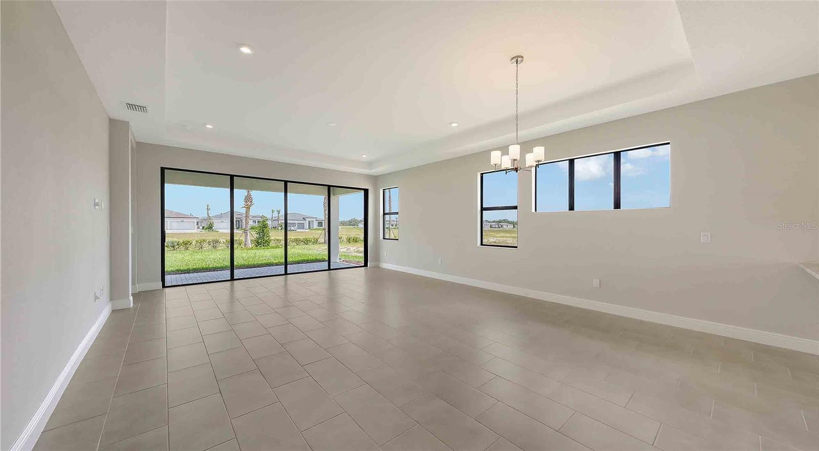 Image 5 of 36 For 14370 Hammock Oak Street