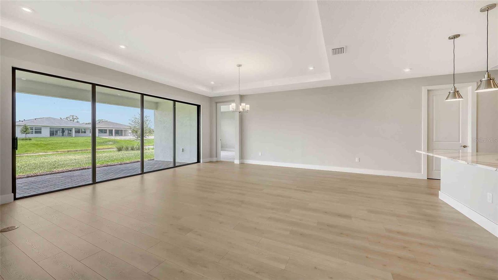 Image 11 of 47 For 14451 Coastal Woodland Lane