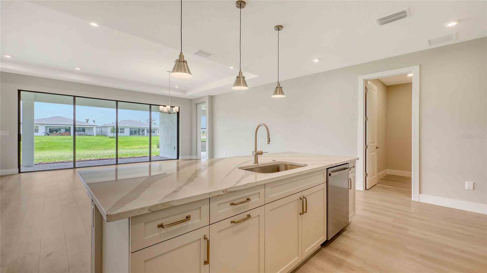 Image 14 of 47 For 14451 Coastal Woodland Lane