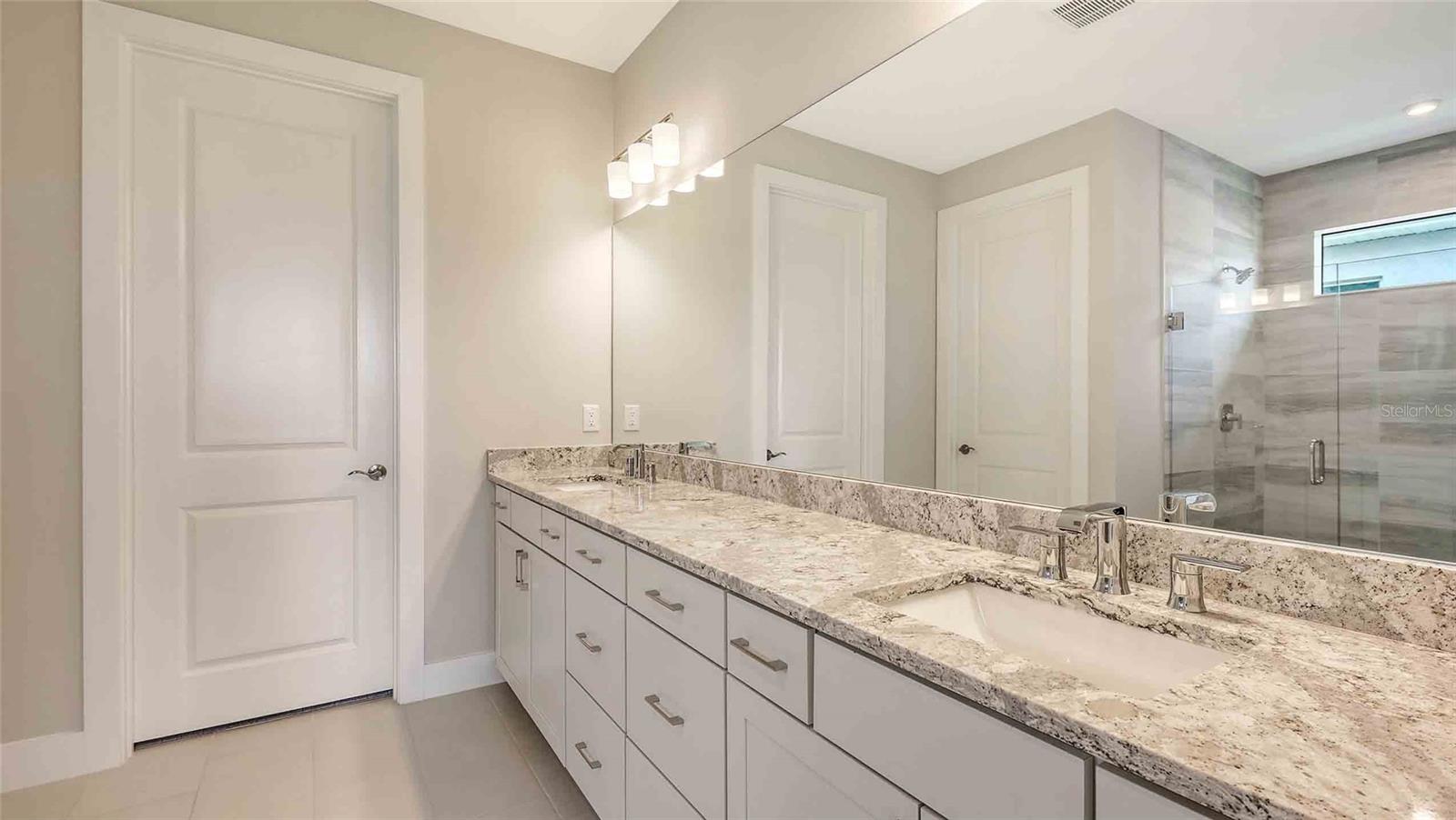 Image 26 of 47 For 14451 Coastal Woodland Lane