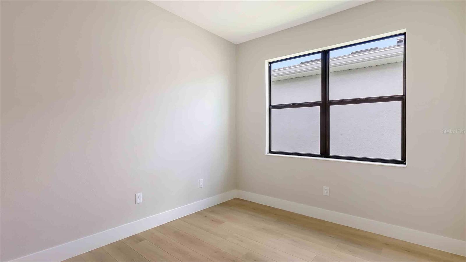 Image 37 of 47 For 14451 Coastal Woodland Lane