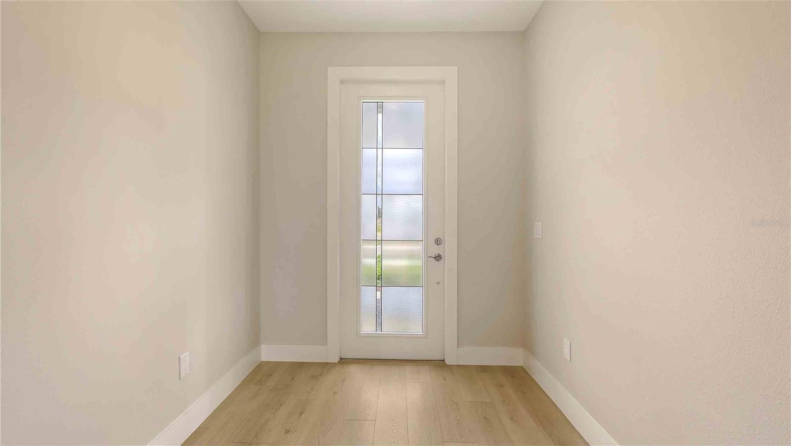 Image 4 of 47 For 14451 Coastal Woodland Lane