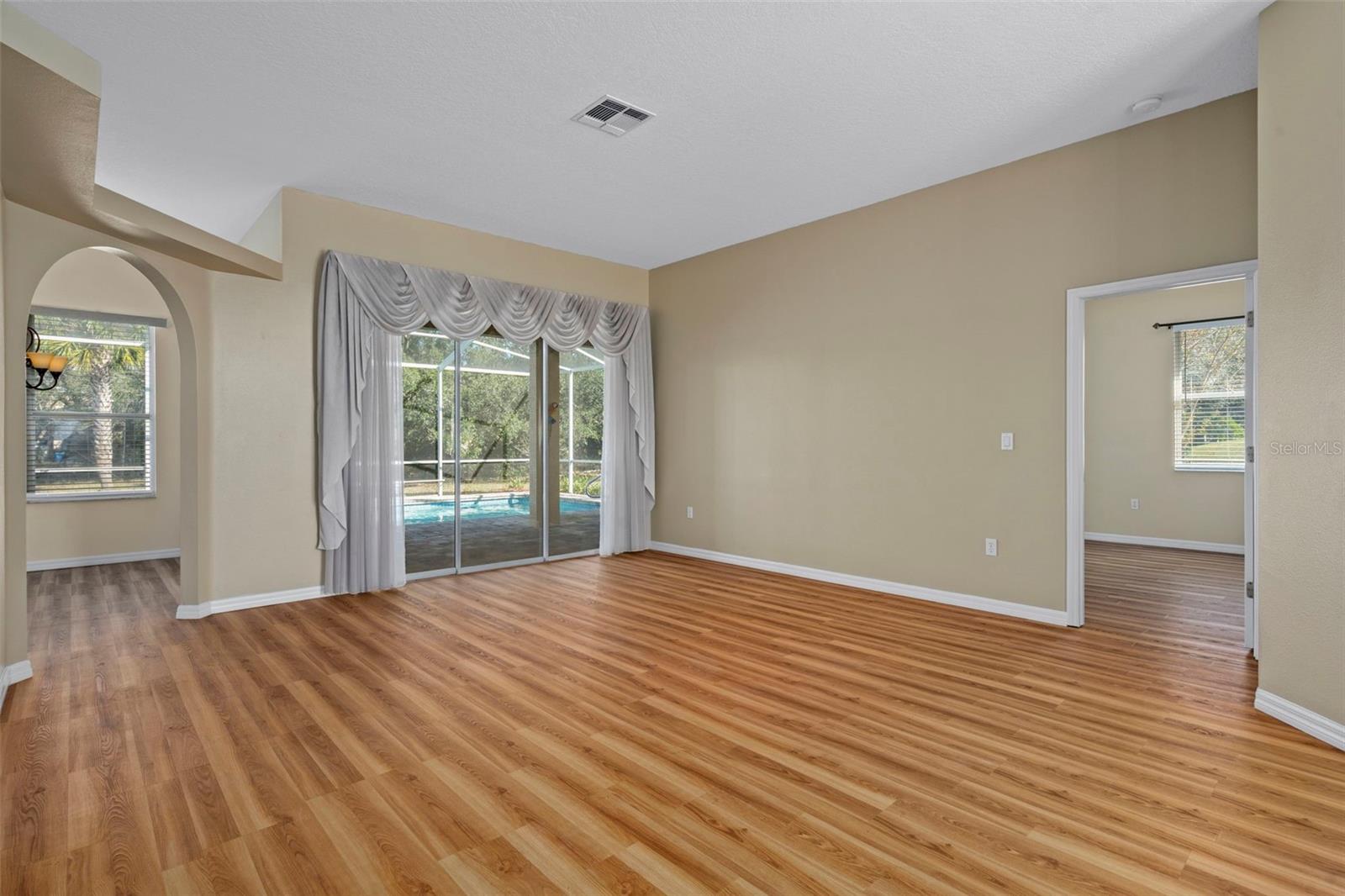 Image 12 of 50 For 9376 Bearwalk Path