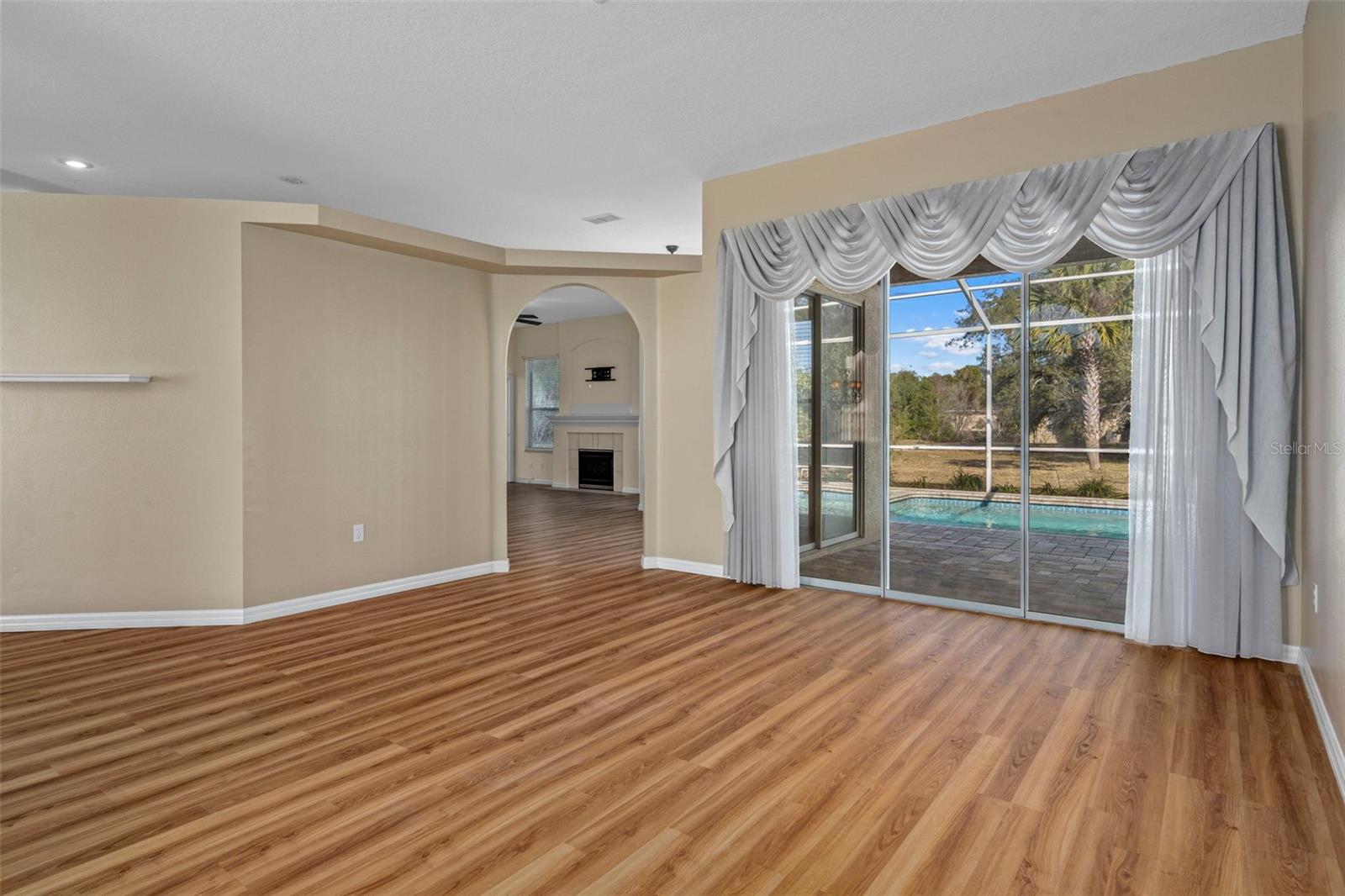 Image 17 of 50 For 9376 Bearwalk Path