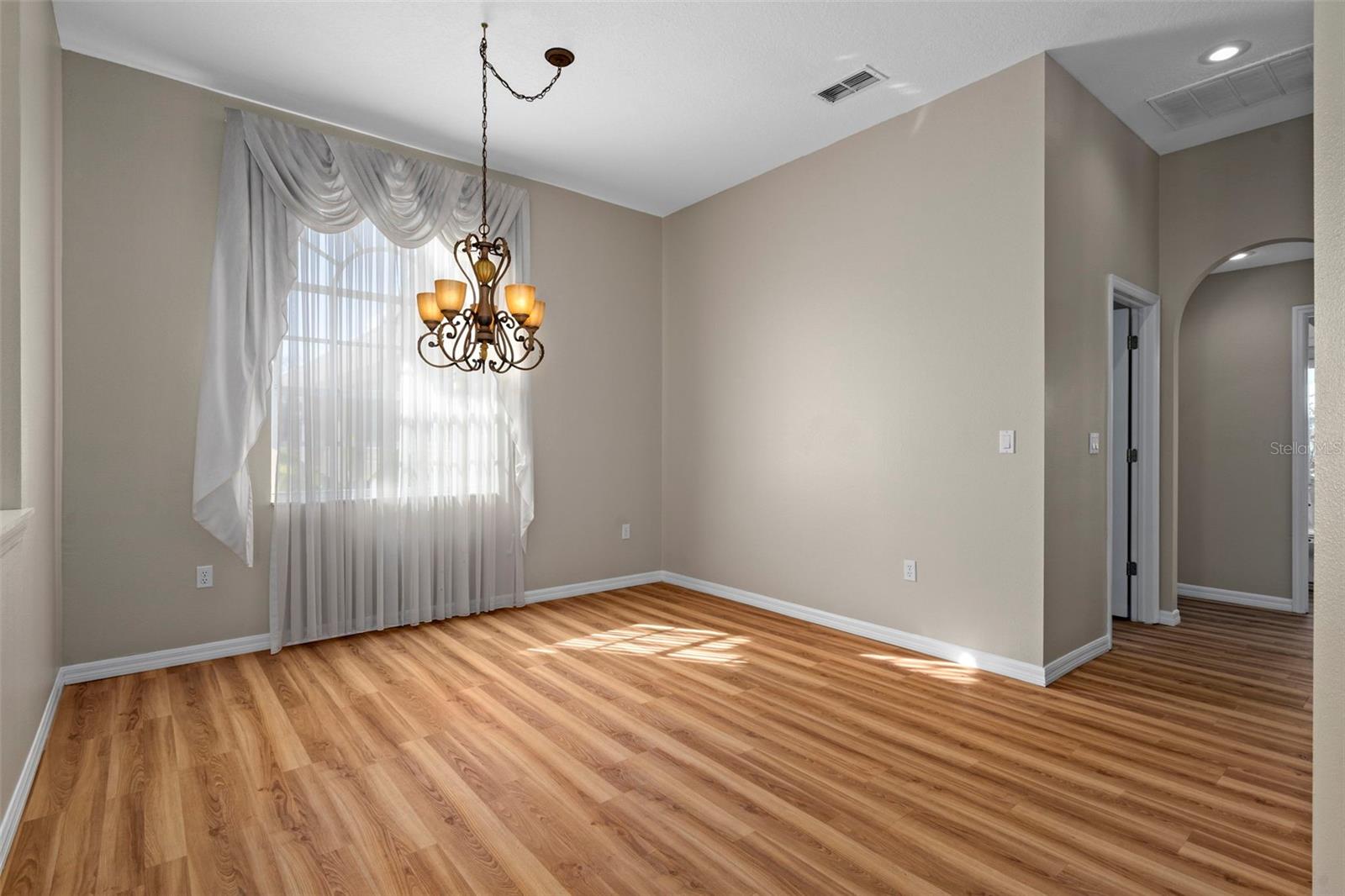 Image 20 of 50 For 9376 Bearwalk Path