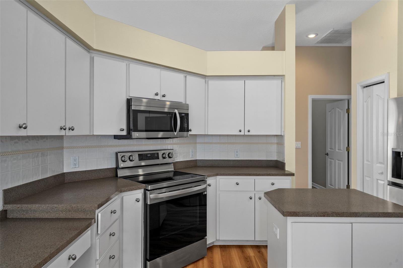 Image 24 of 50 For 9376 Bearwalk Path