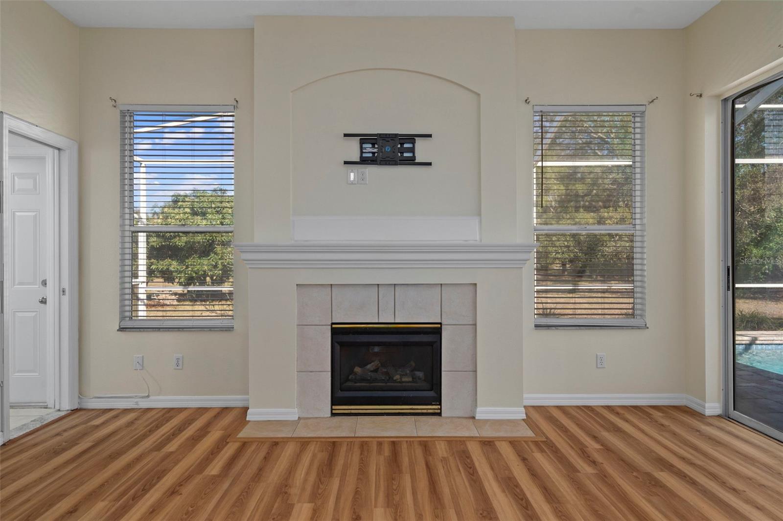 Image 26 of 50 For 9376 Bearwalk Path