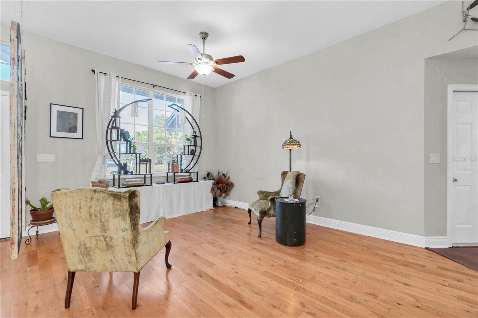 Listing photo id 30 for 5206 Lagos Court