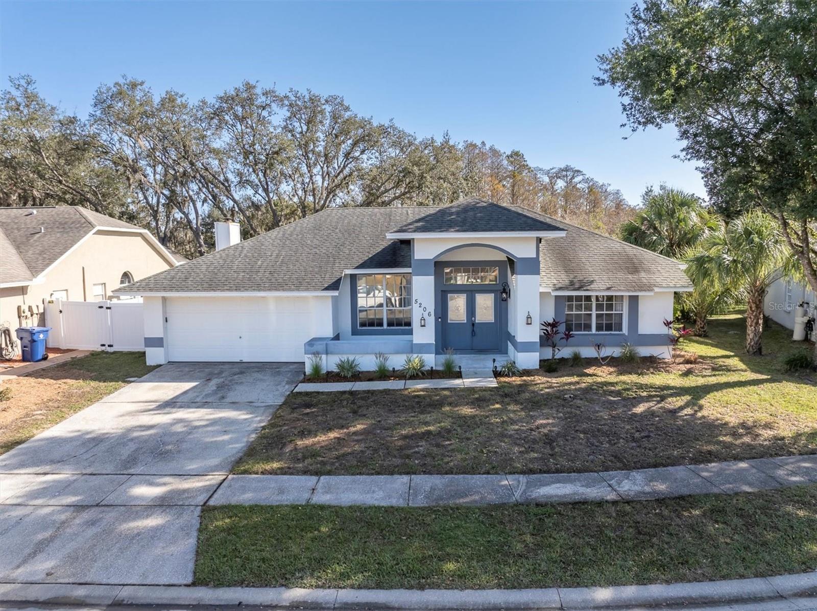 Listing photo id 36 for 5206 Lagos Court