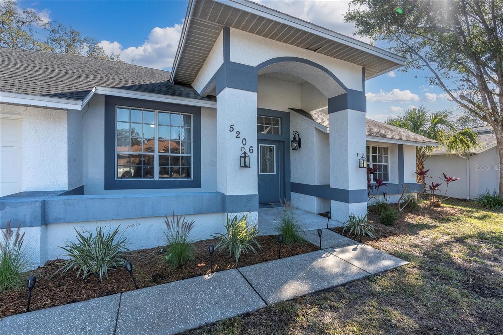 Listing photo id 38 for 5206 Lagos Court