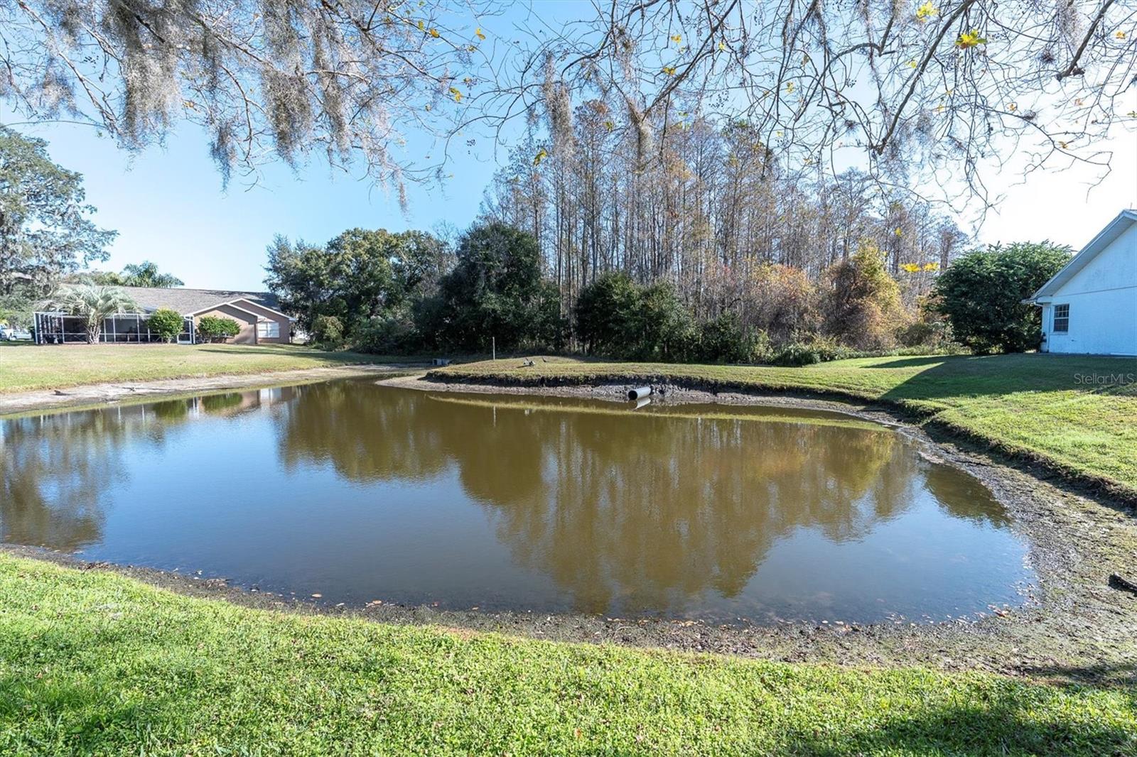 Listing photo id 39 for 5206 Lagos Court