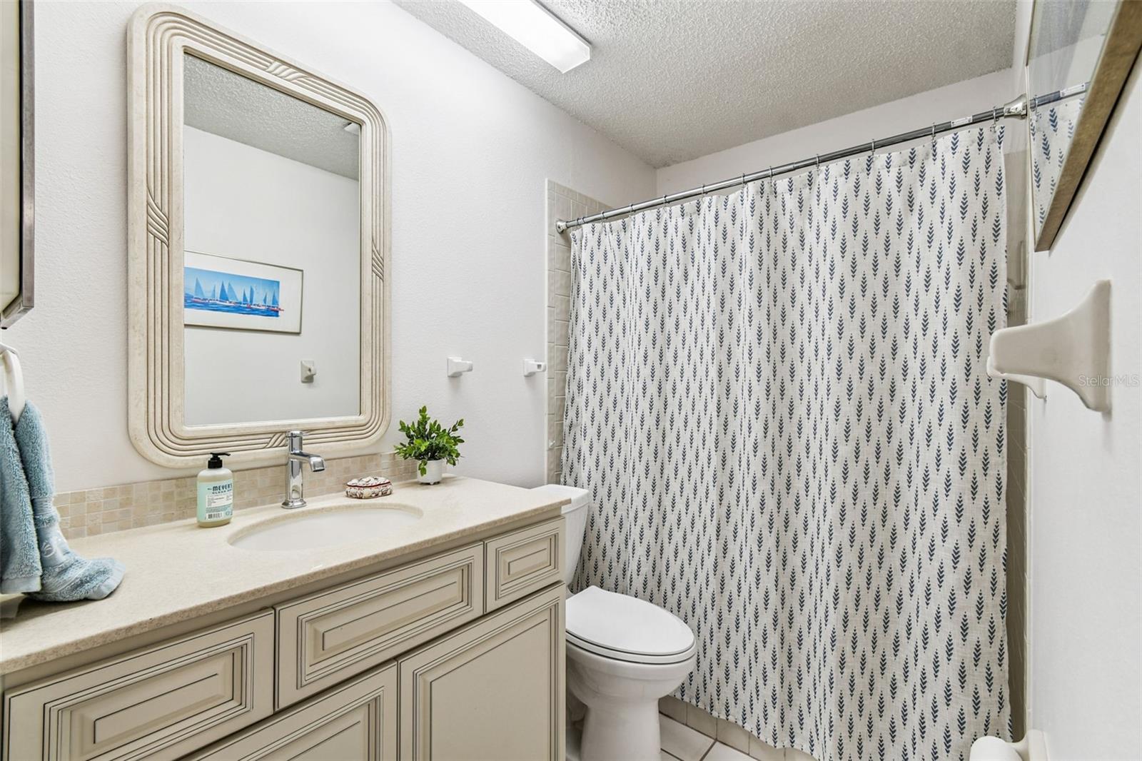 Image 19 of 39 For 6531 Remus Drive