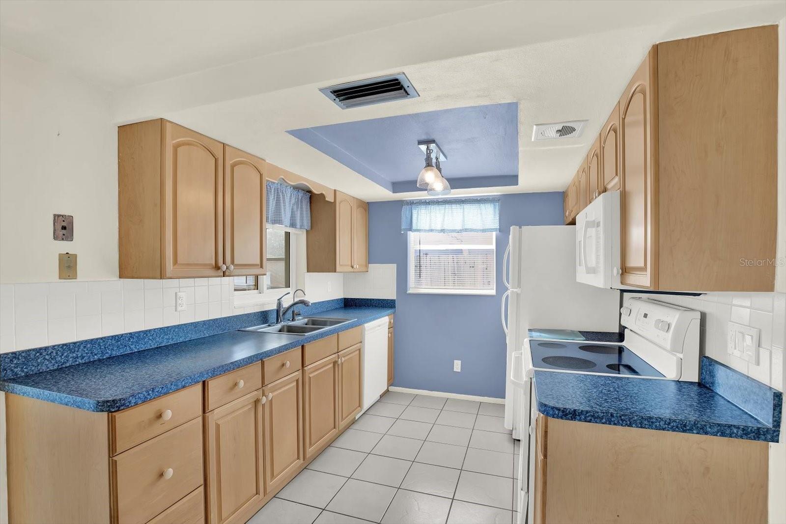 Image 10 of 25 For 5226 Falcon Drive