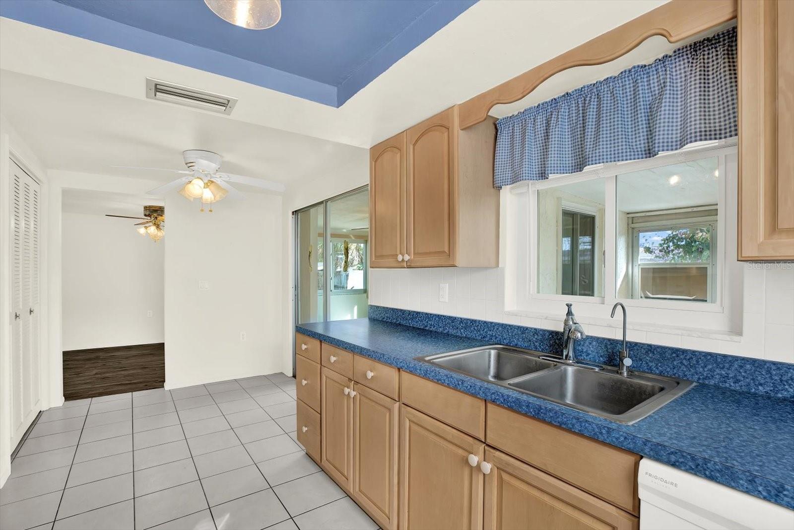 Image 11 of 25 For 5226 Falcon Drive